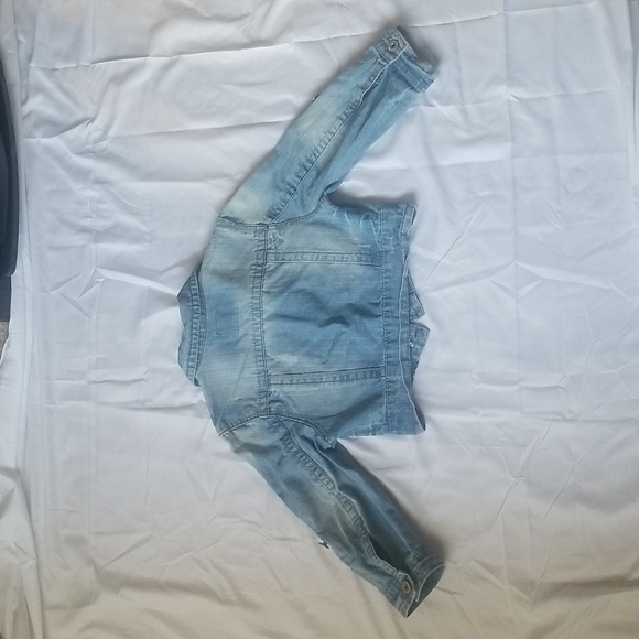 Women's Cropped Denim Jacket size Small - Picture 3 of 9